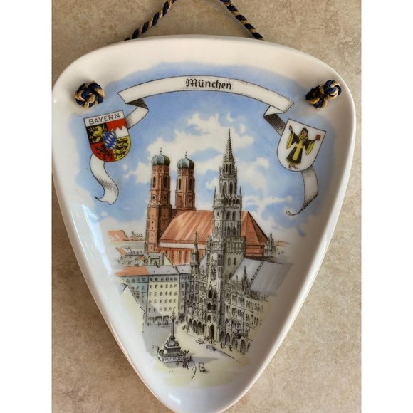 Vintage AK KAISER W Germany Hanging Munchen Dish - Picture 2 of 8